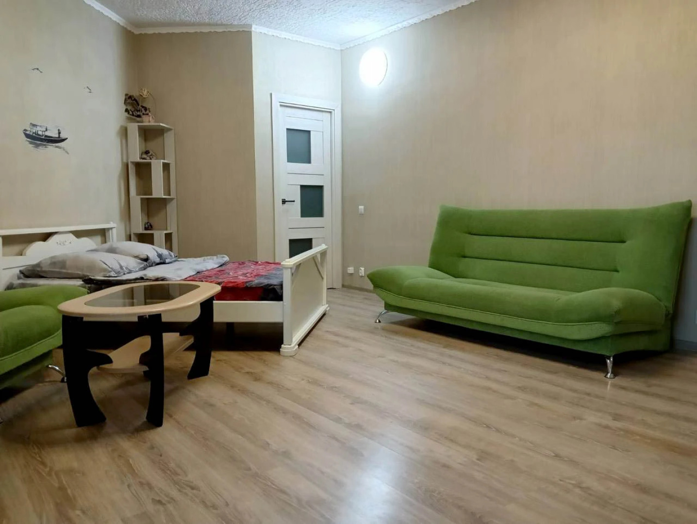 Квартира большая у ТЦ Крейсер, 33 квартиры