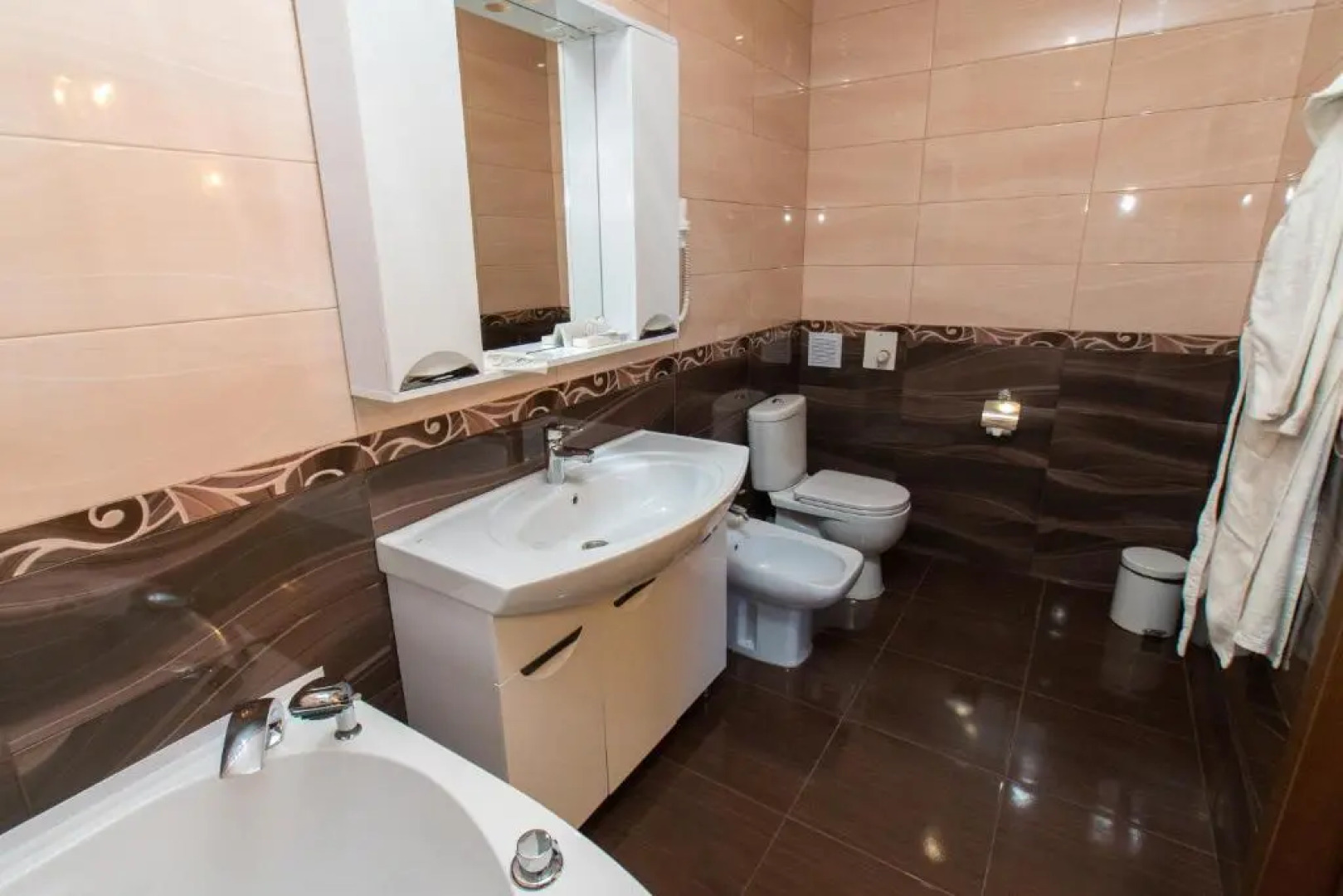 Отель Виноград