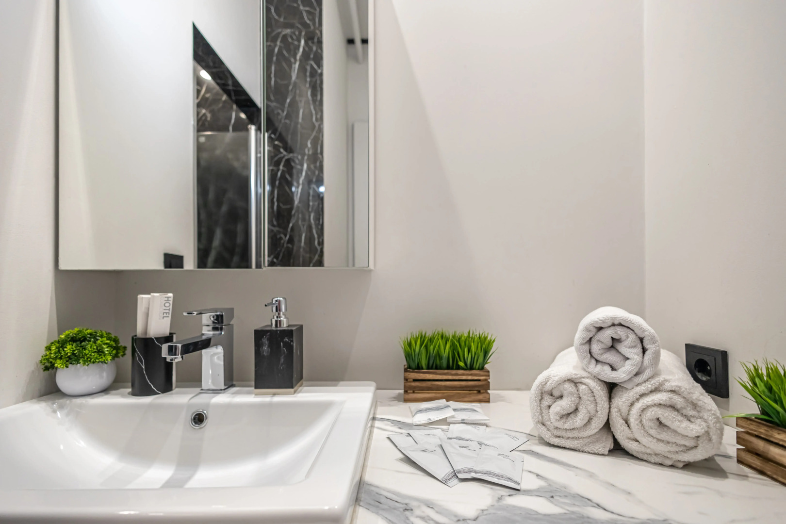 Апартаменты Представительский Люкс с Балконом Elite Apartments