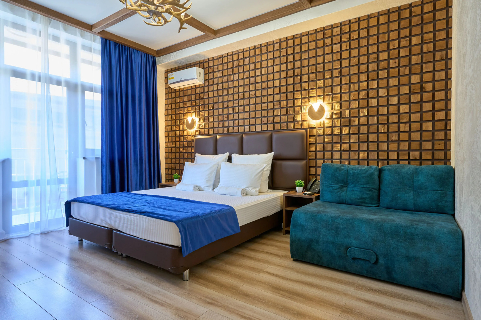 Отель Astra de Rosa