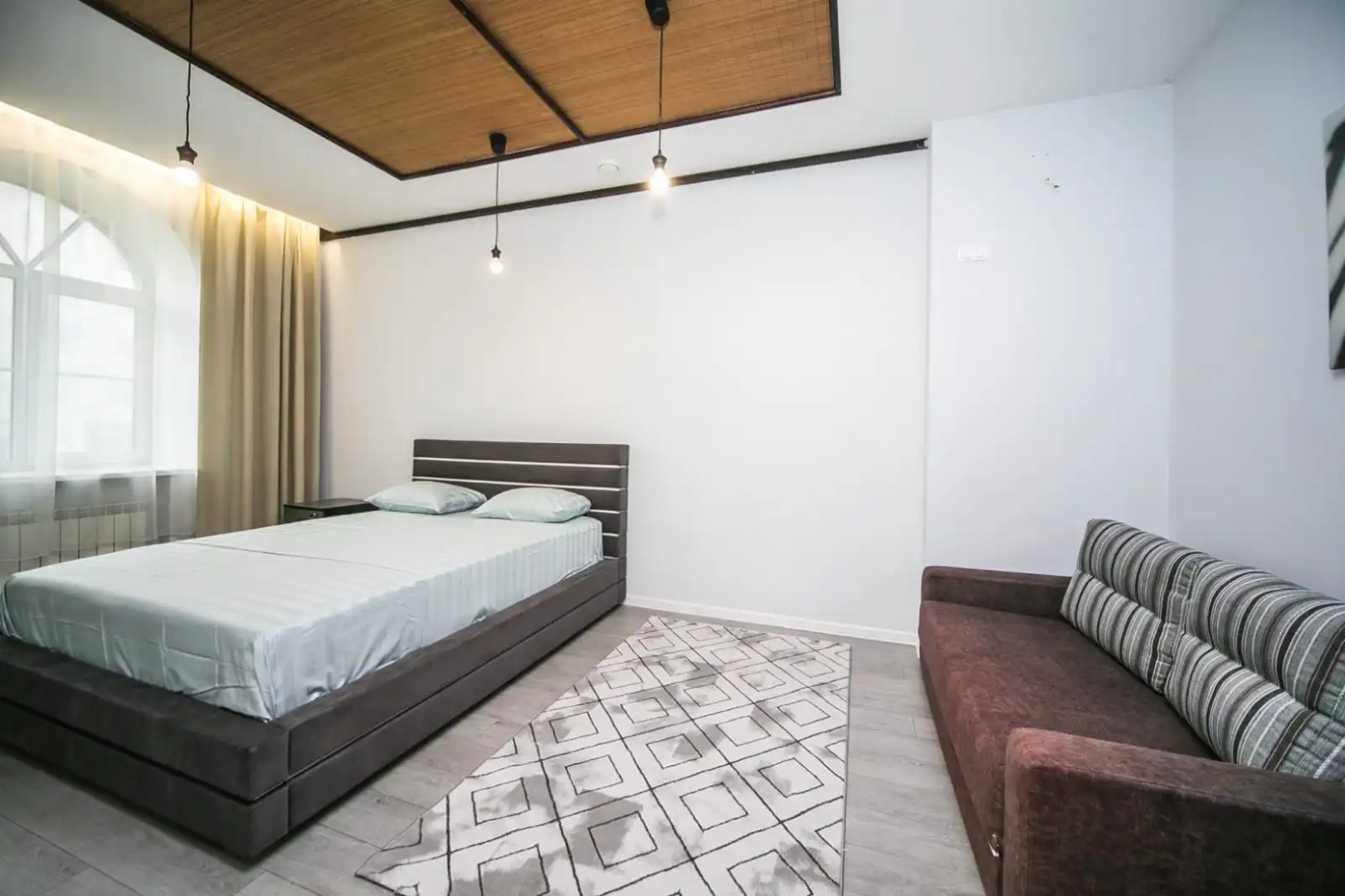 Апартаменты Независимости Проспект 19. Центр.