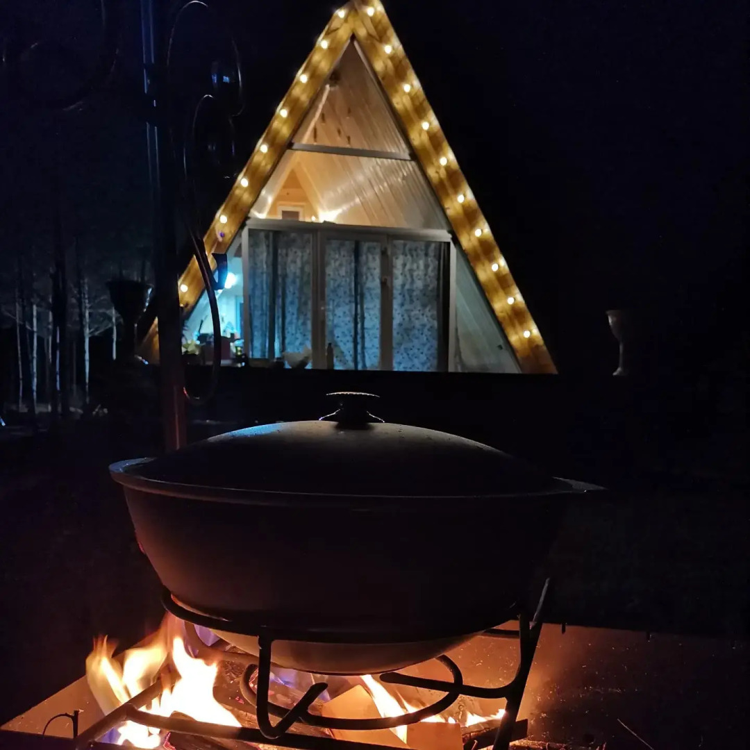 Частный Дом О, Дни в Лесу