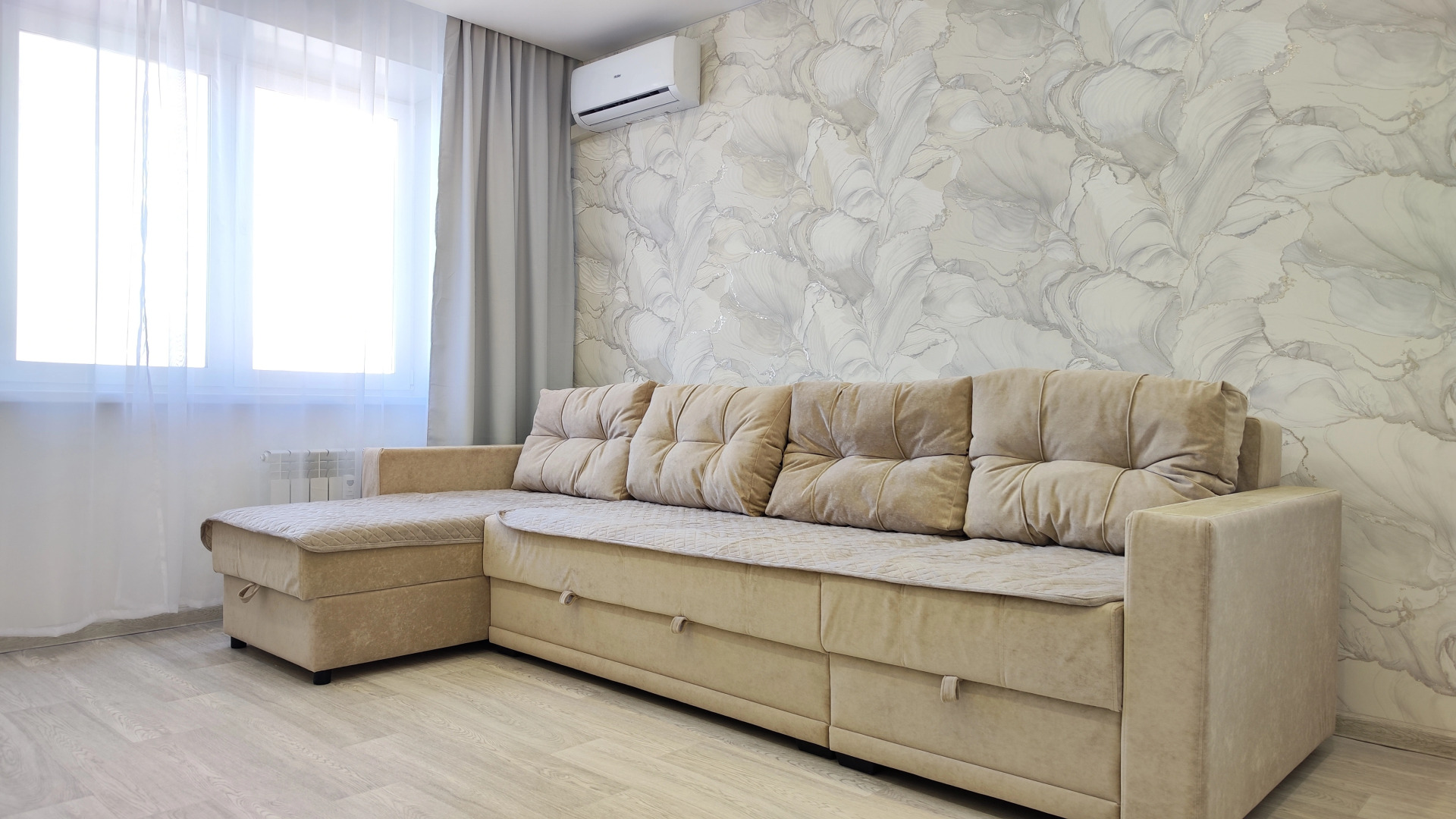 Апартаменты Panda Home возле ТЦ Остров