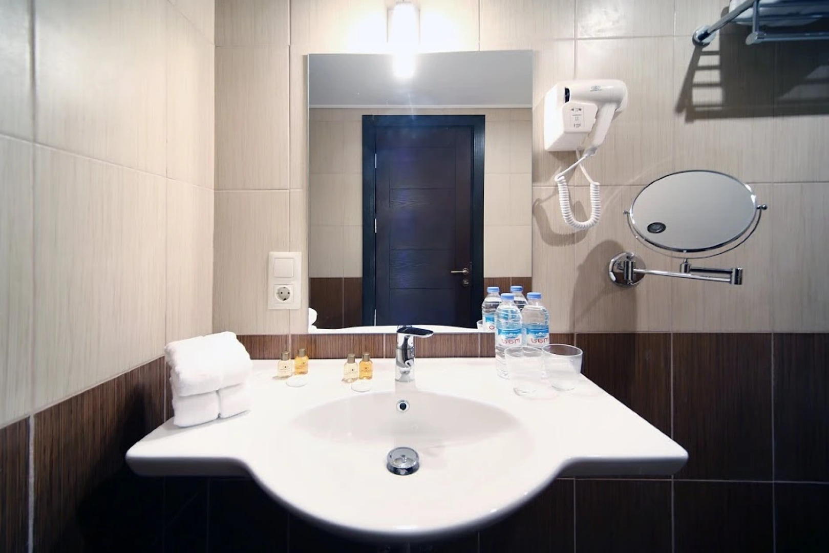 Отель Tskaltubo Plaza