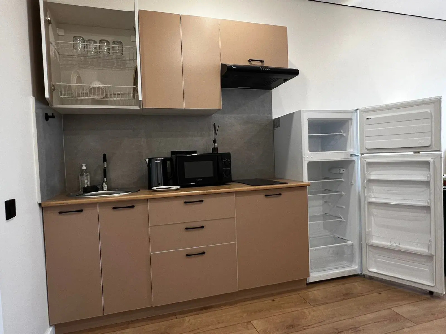 Апартаменты Студия Возле Аэропорта