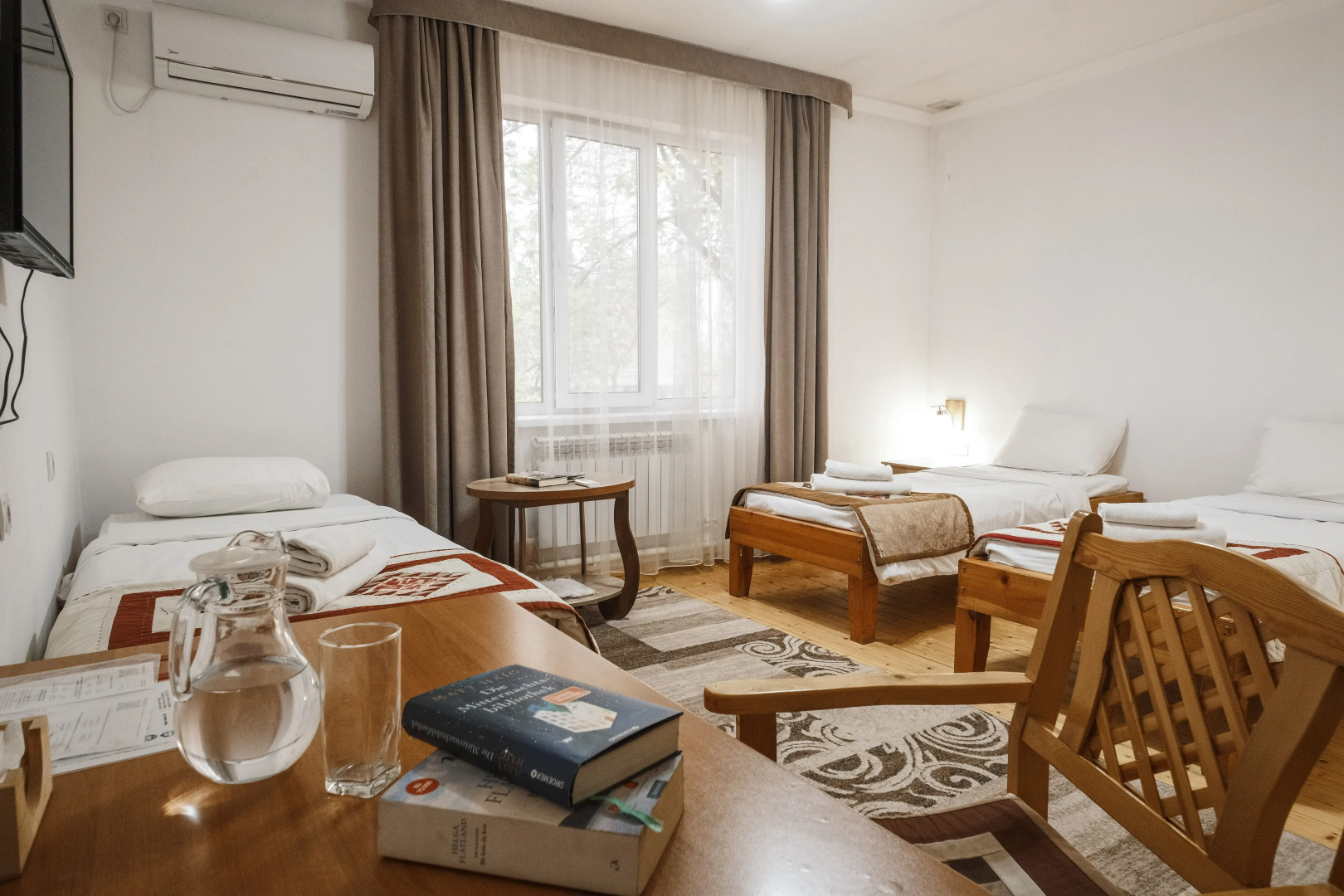 Tes Hotel