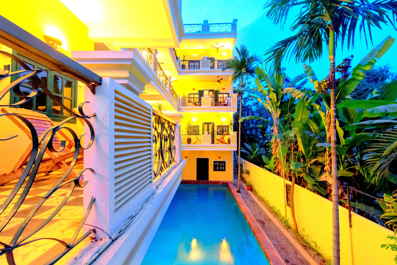 Отель Golden Banana Residence