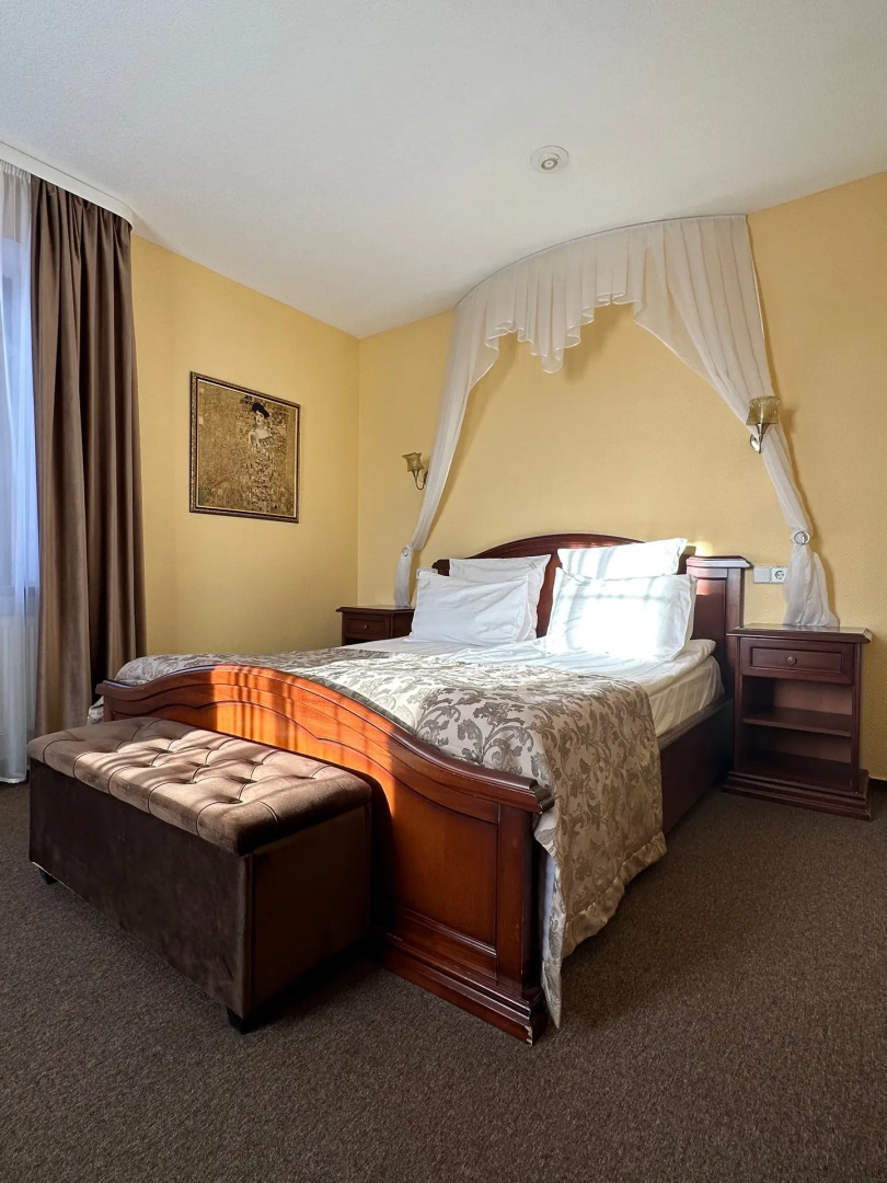 Отель Мономах