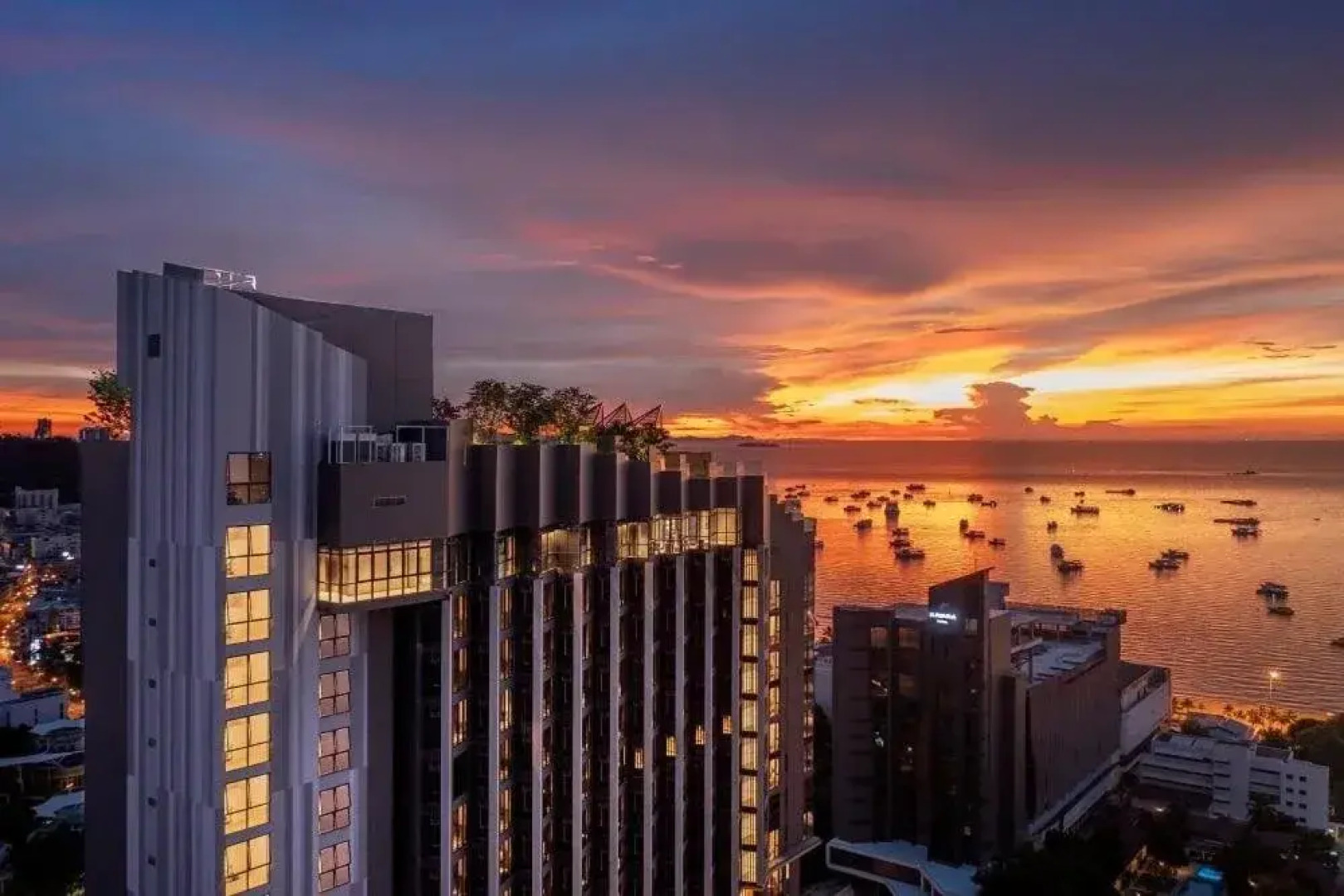 Апартаменты Edge Central Pattaya Lux