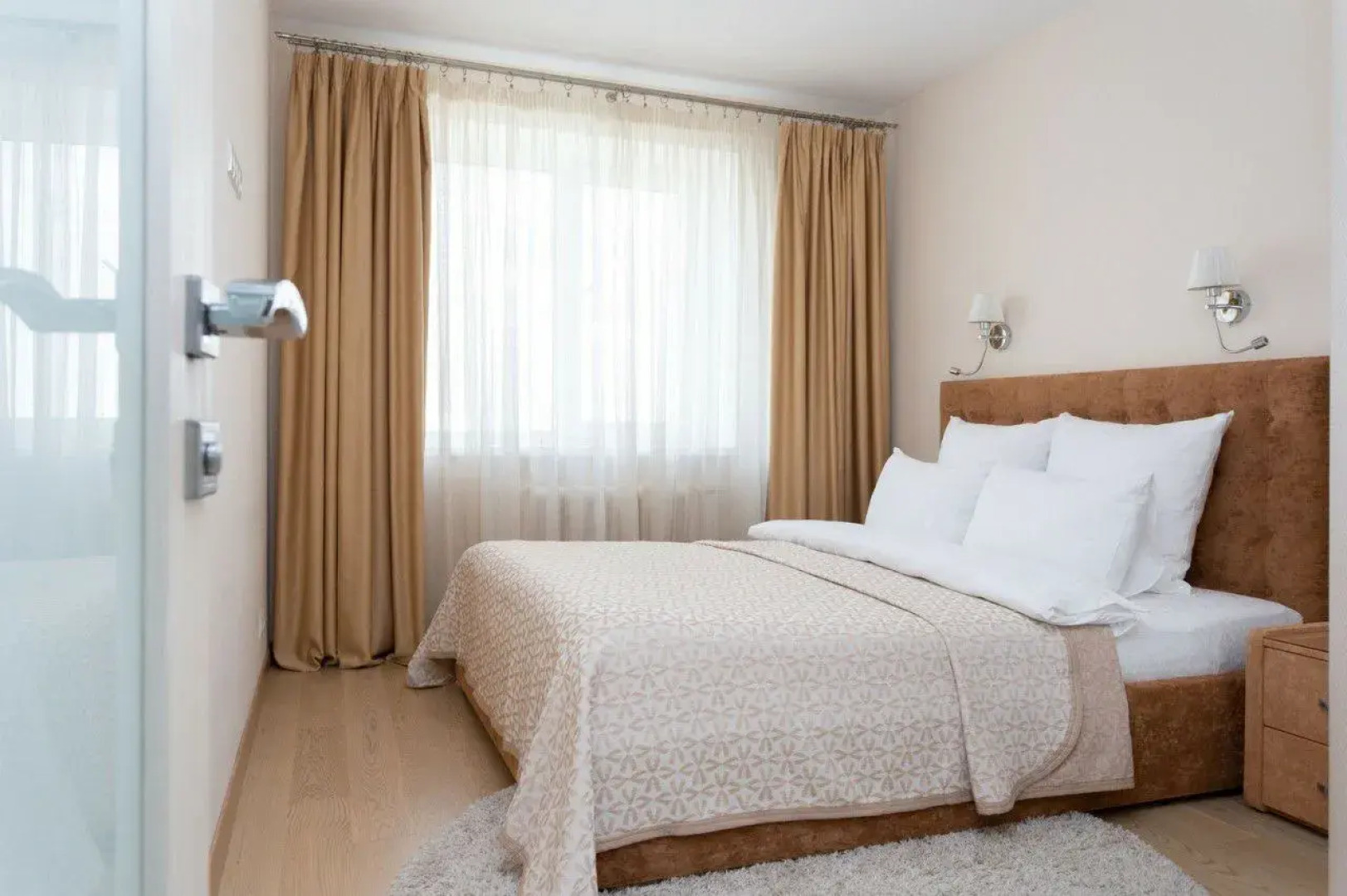 Апартаменты  ТРЕХКОМНАТНЫЕ АПАРТАМЕНТЫ НА НЕМИГЕ