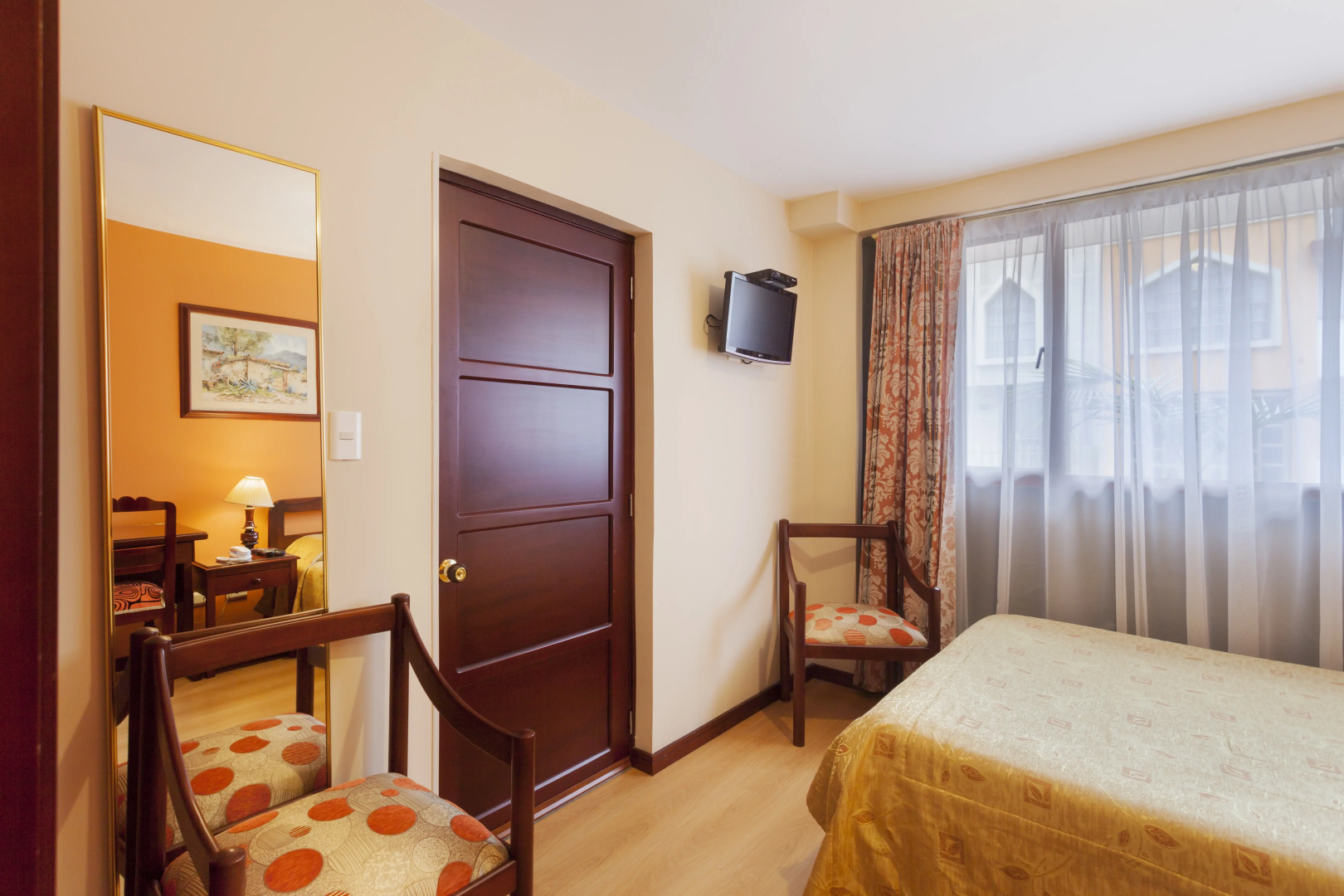 Отель Frances La Maison