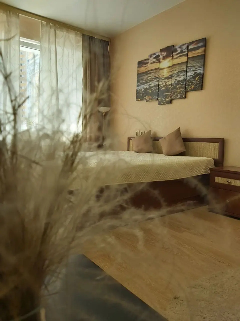 Апартаменты от Людмилы на Революции 1905 31в