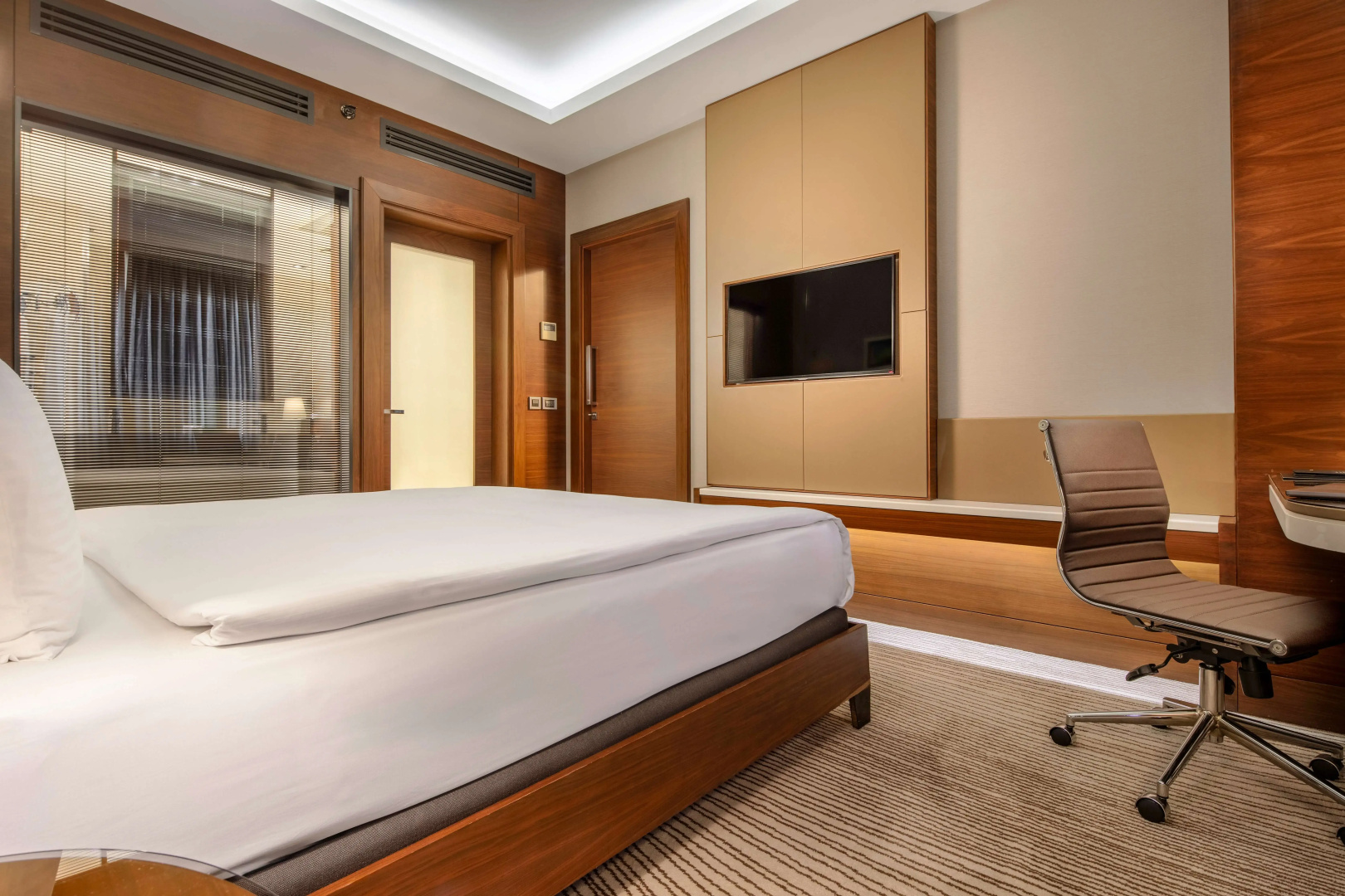 Royal Stay Palace Hotel