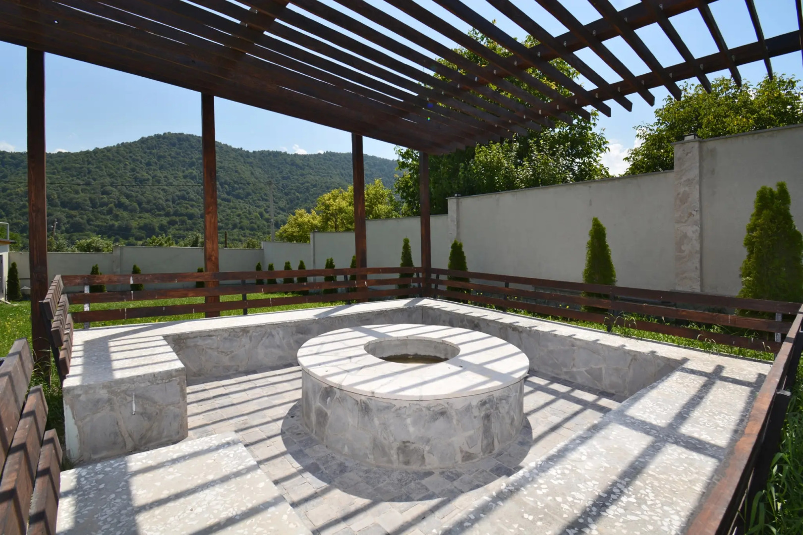 Вилла Dilijan Aqualin Villa