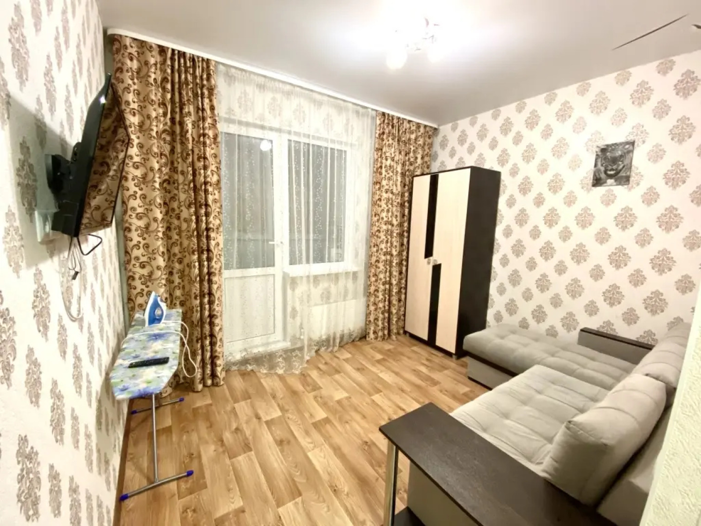 Апартаменты АУРА на Усольцева 26 3