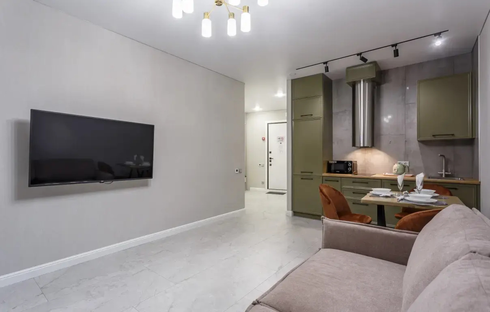 Апартаменты FortEstate на Нахимовском проспекте 31/3 (1)