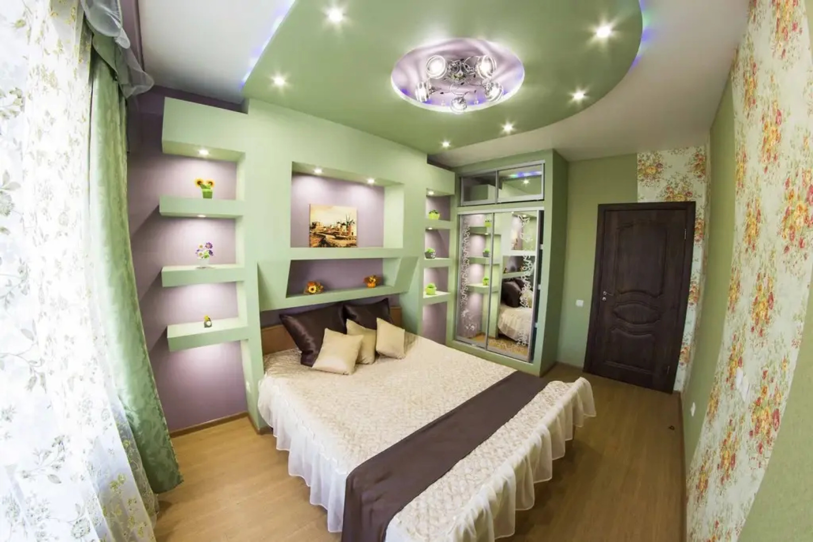 Апартаменты Хоум Отель на Менделеева