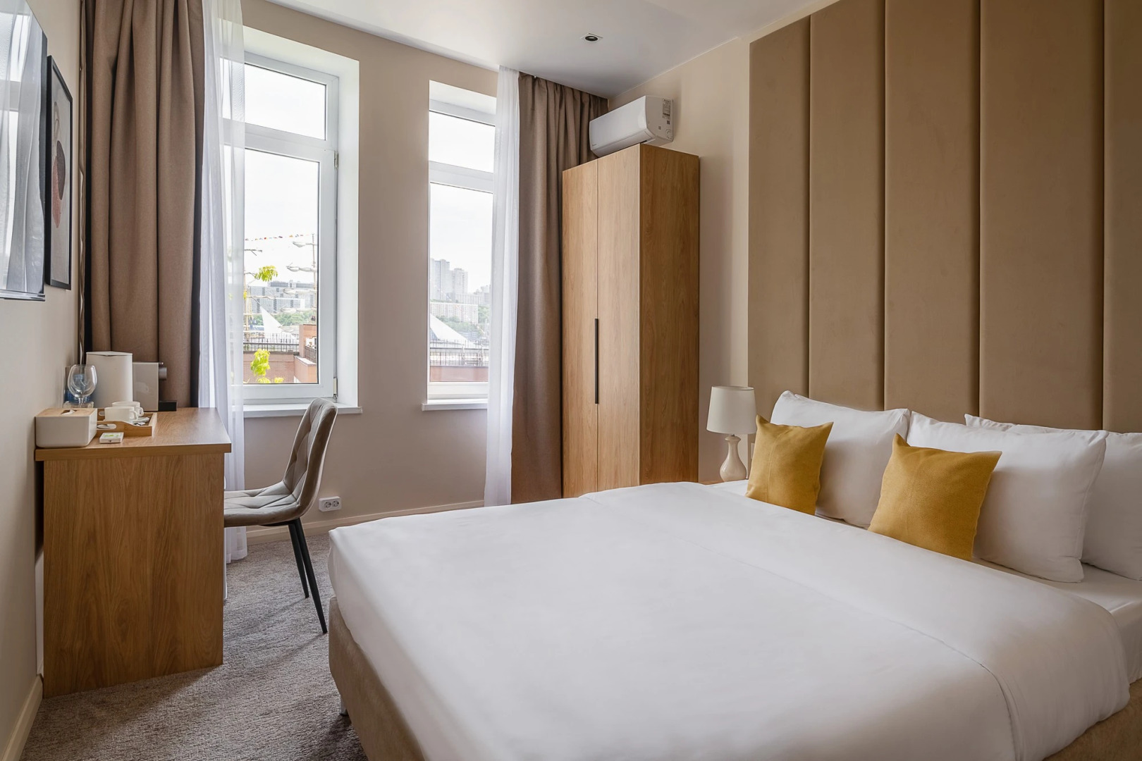 Отель Kinney Sea View