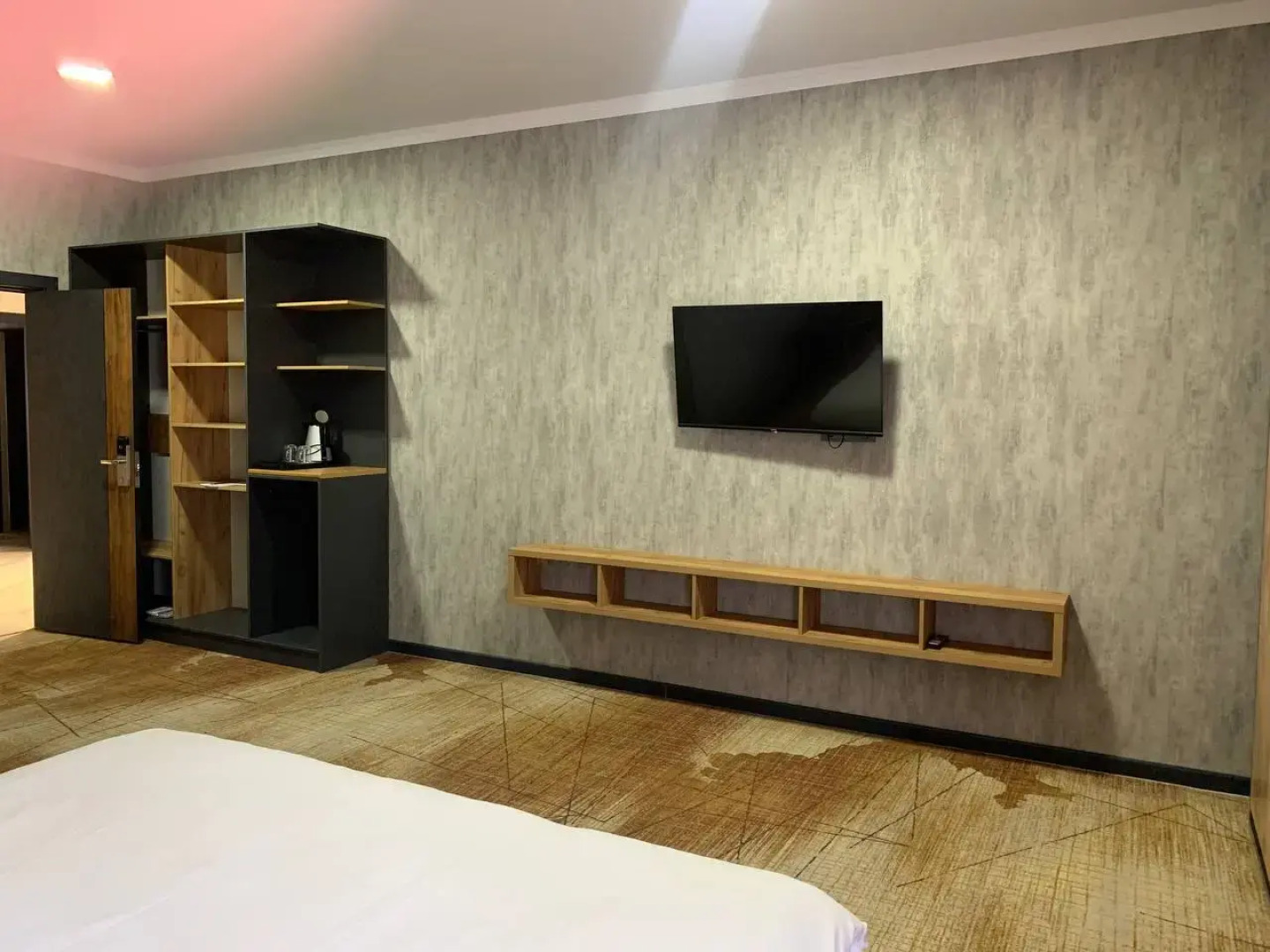 Отель Vzmorie Resort