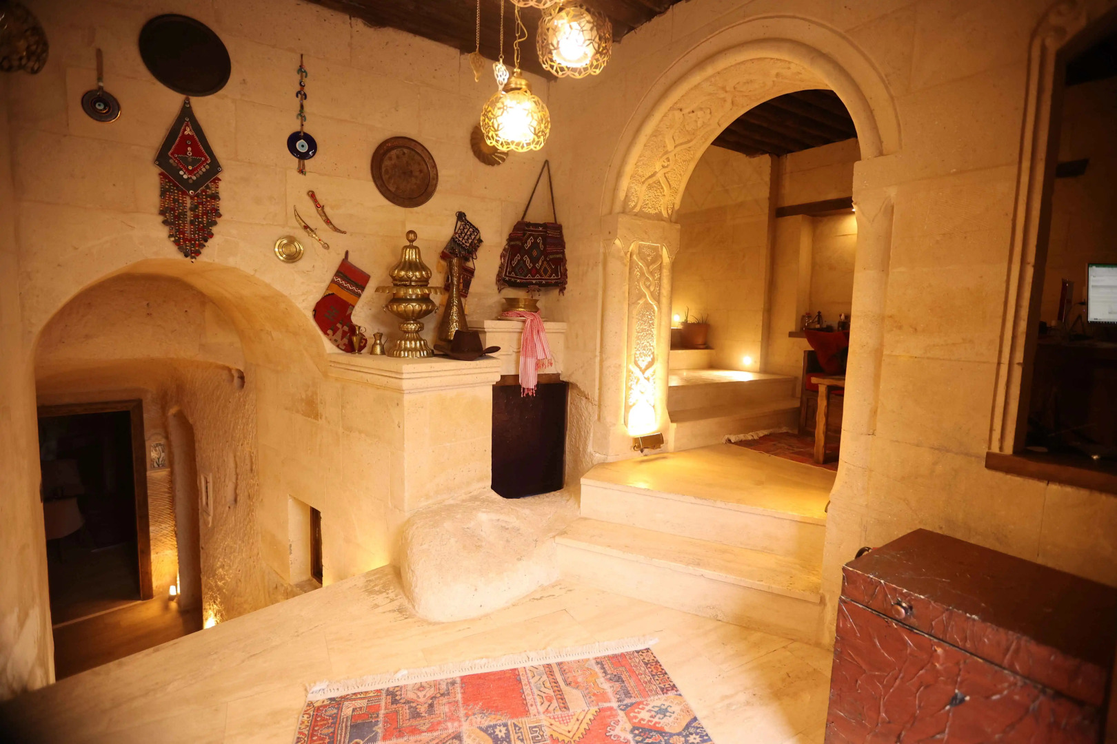 Отель Mak's Cave House