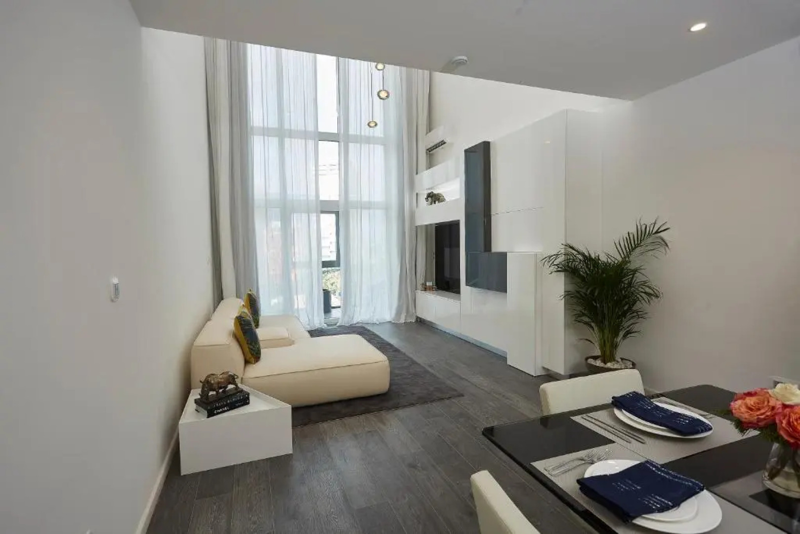 Отель Kwarleyz Residence