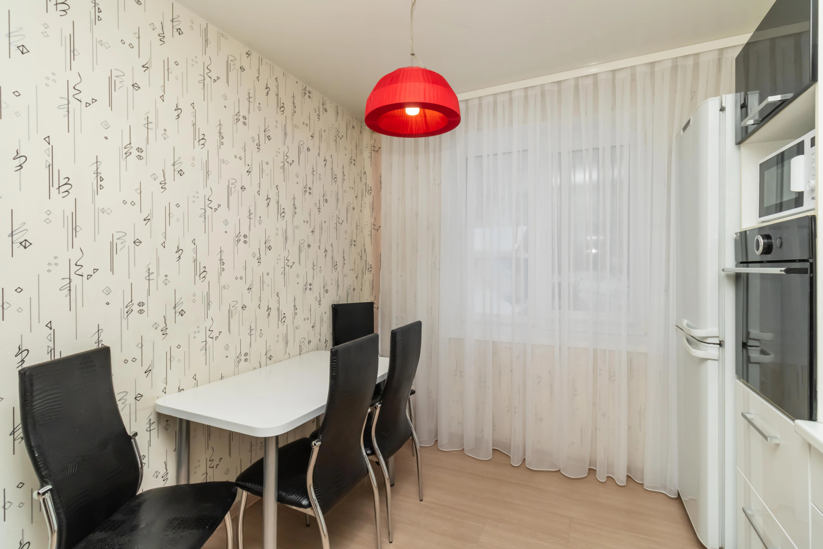 Апартаменты на Комарова 133а