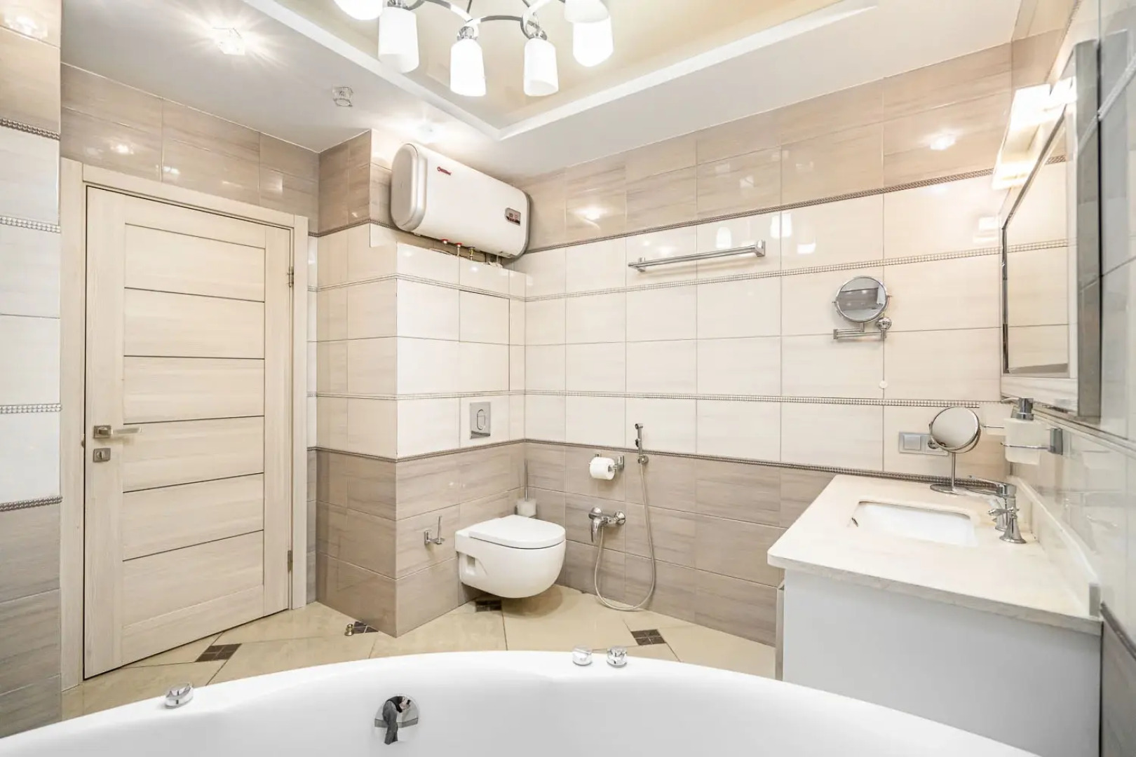 3-комн. VIP апарты на ул. Кирова 3