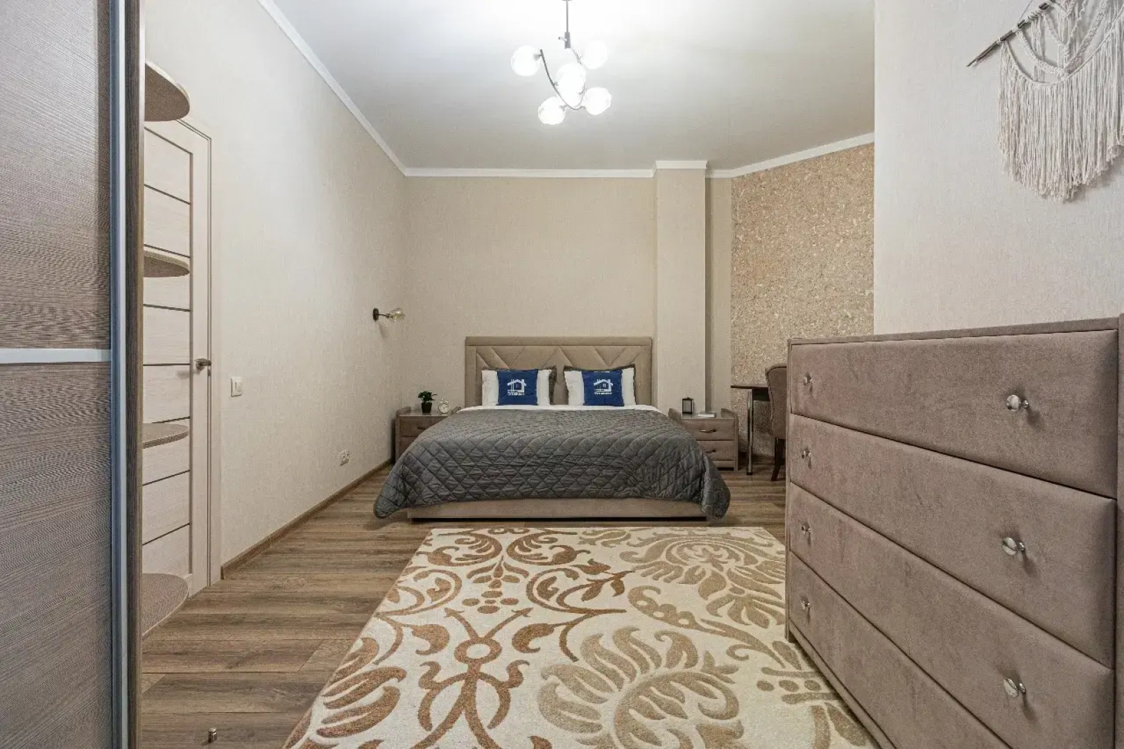 Апартаменты Тут Живут | Баварская 8