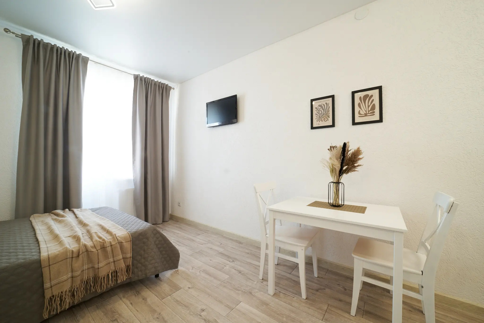 Квартира Родионова 202/2-70