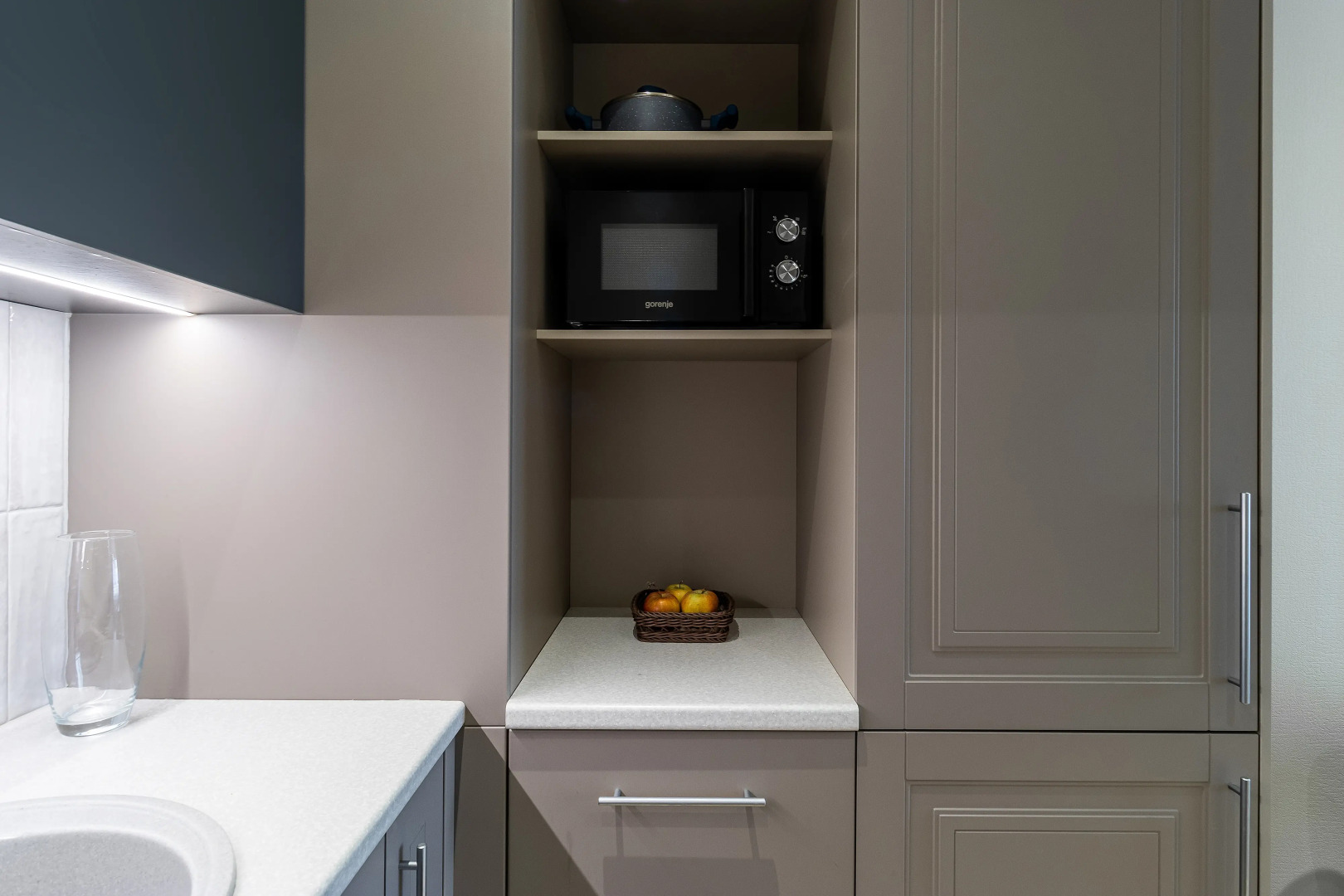 Апартаменты Авторские. Живите в законченном произведение!