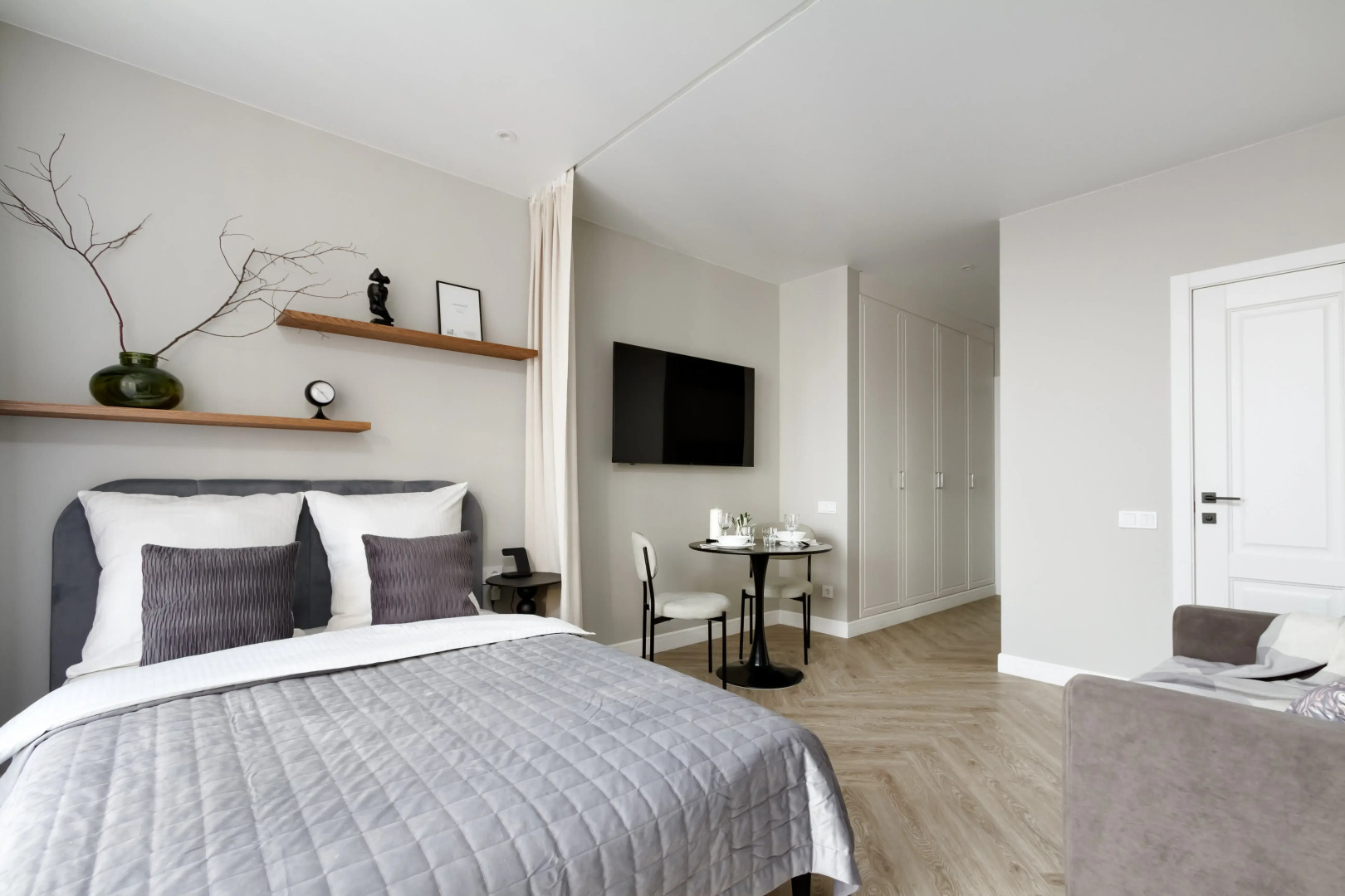 Квартира дизайнерская Andora-apart на Красном проспекте на 23 эт