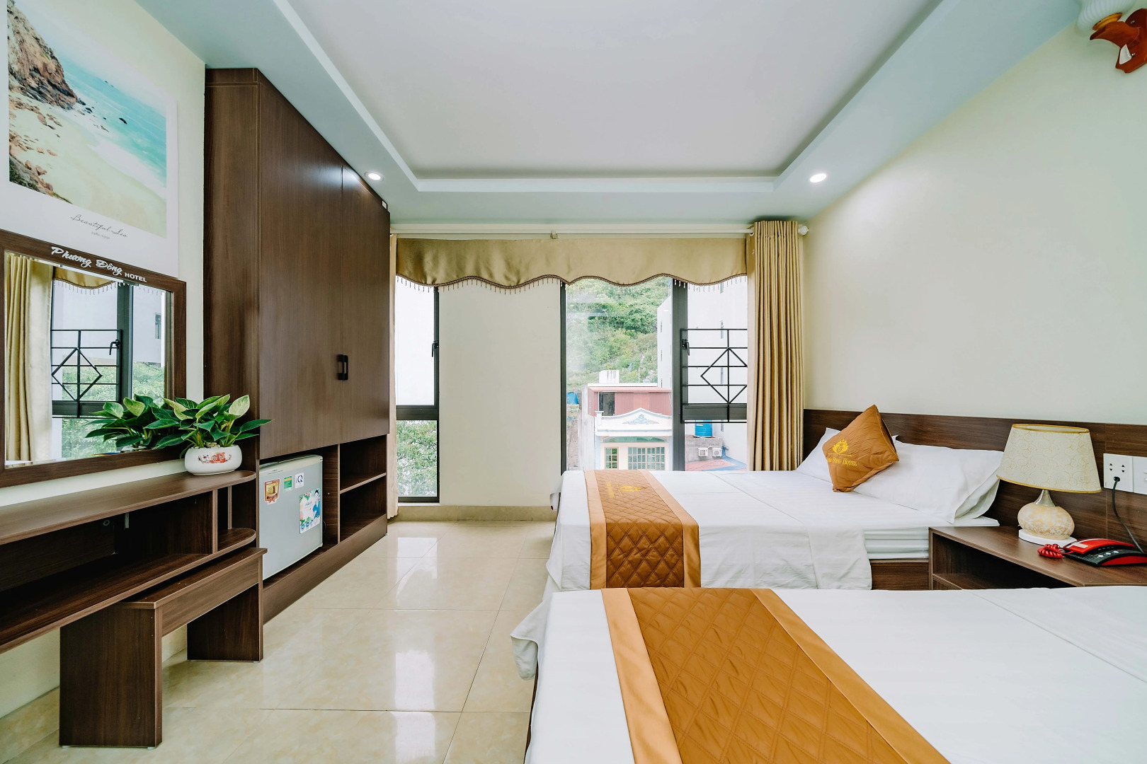 Отель Phuong Dong