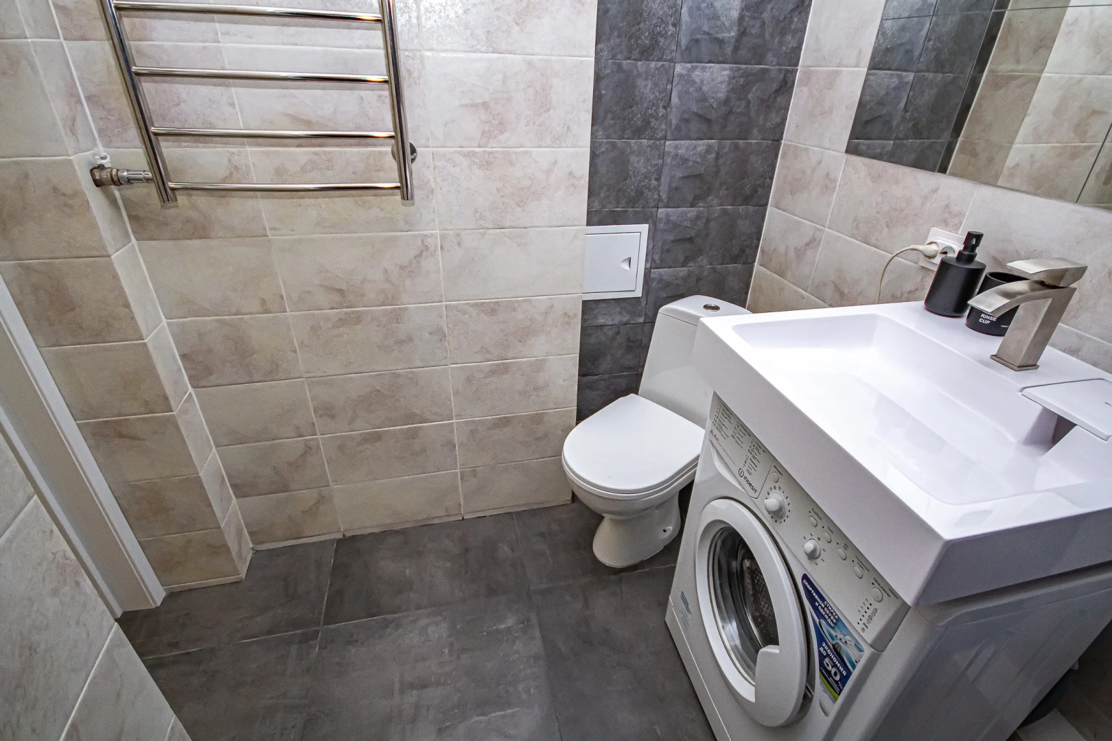 Апартаменты Фрунзе 49/2 этаж 21