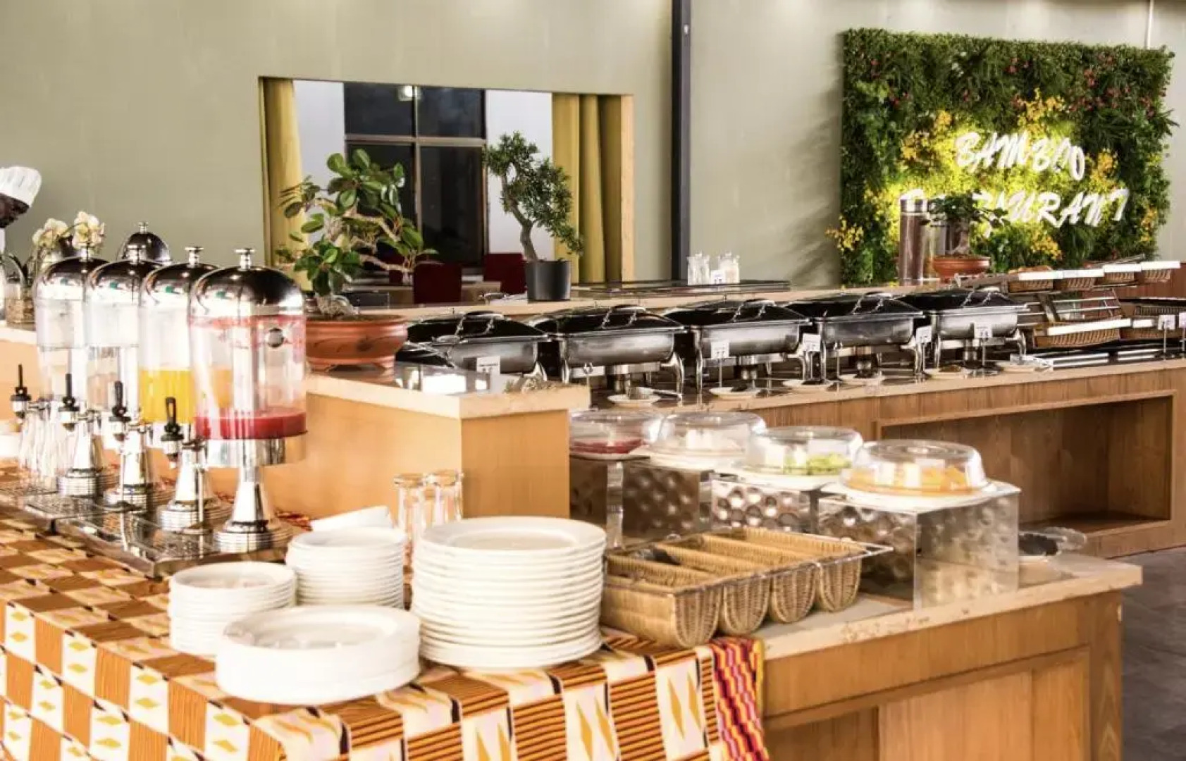 Отель 2000 Downtown