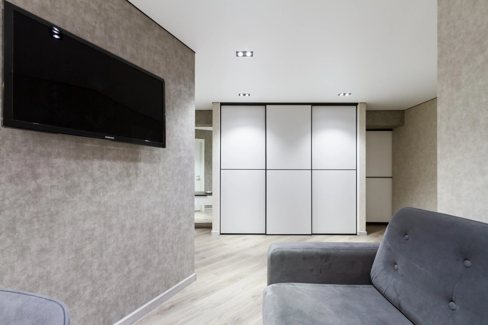 Квартира Уютная 3-ех комнатная квартира рядом с ЖД Вокзалом