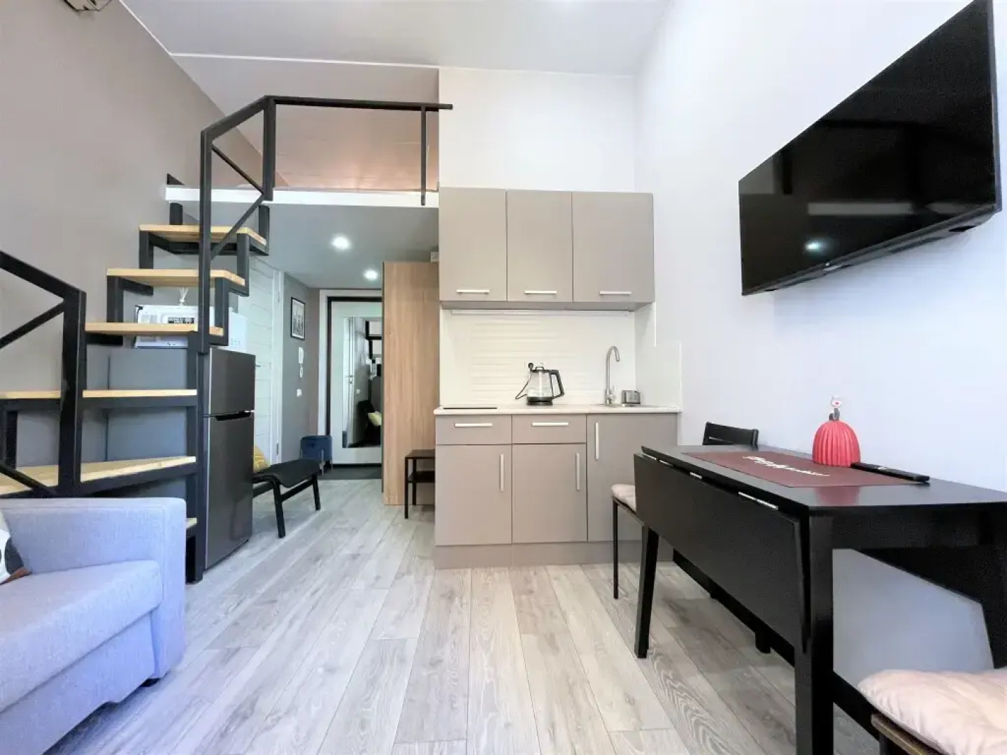 Апартаменты 1 СуткиСпб Самый Центр Владимирский 10