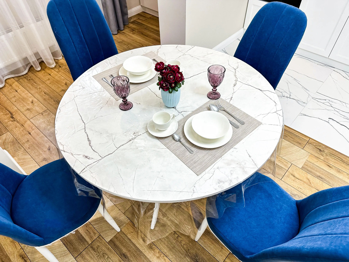 Апартаменты Лучшие Апартаменты Алматы с Видом на Горы Напротив ТРЦ Мега Алматы