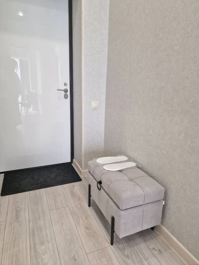 Квартира Flatirini с панорамными окнами в ЖК Весна