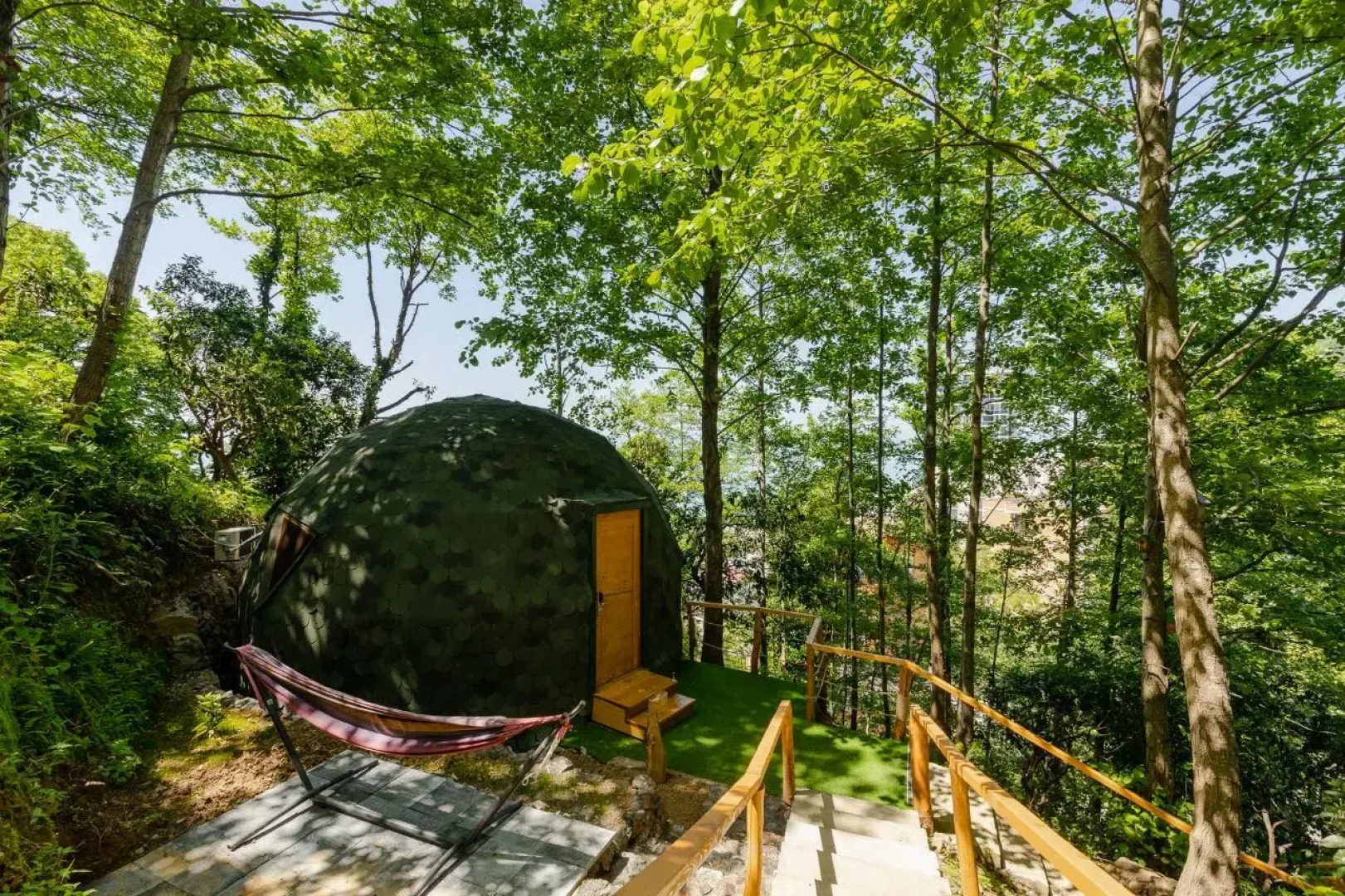 Глэмпинг Martini Kvariati