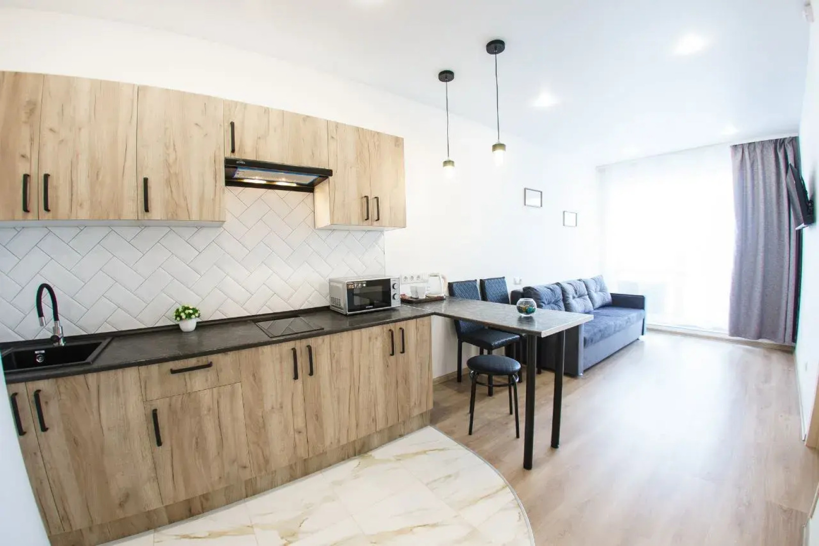 Апартаменты InnDays Apartments на Академика Насоновой 9А