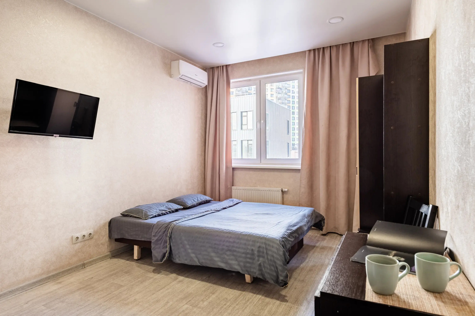 Апартаменты Гости Любят у метро Рассказовка Розовая