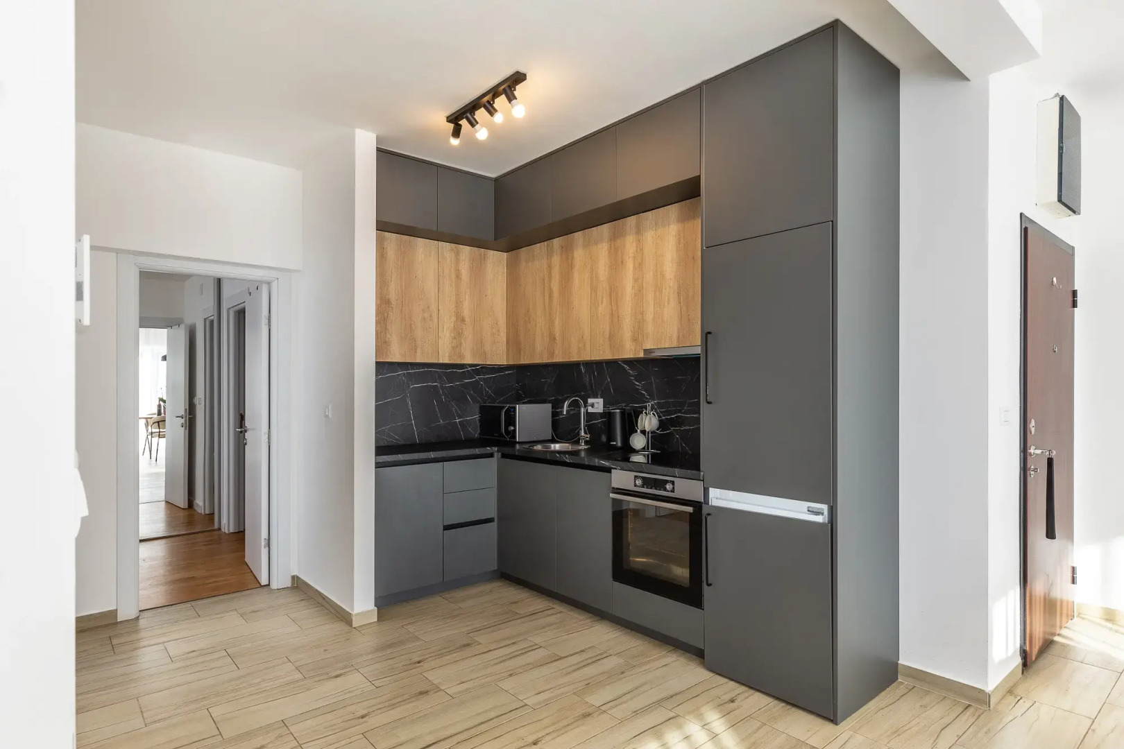 Апартаменты Sunny Side Three Bedrooms