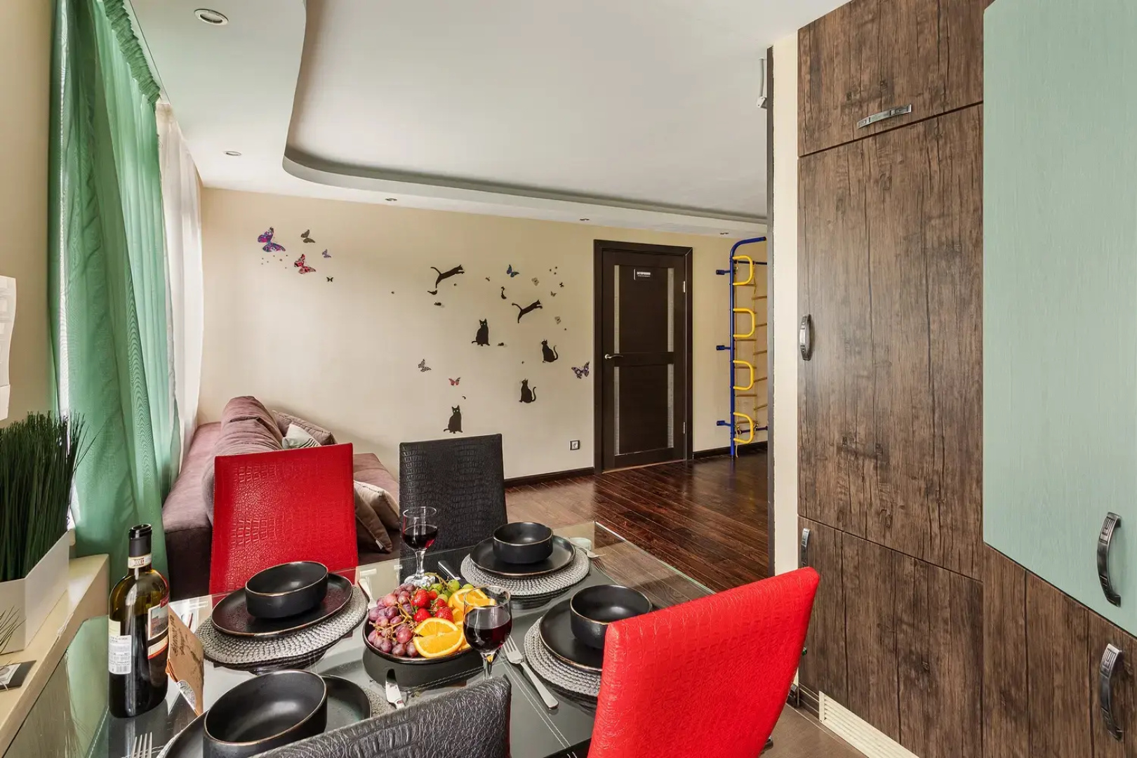 Апартаменты J&N Apartments Двухкомнатные с гидромассажной ванной Советская 10