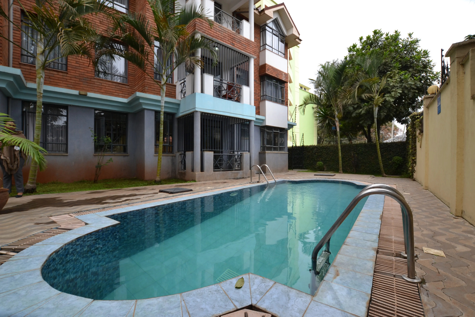 Апарт-Отель Angles Court