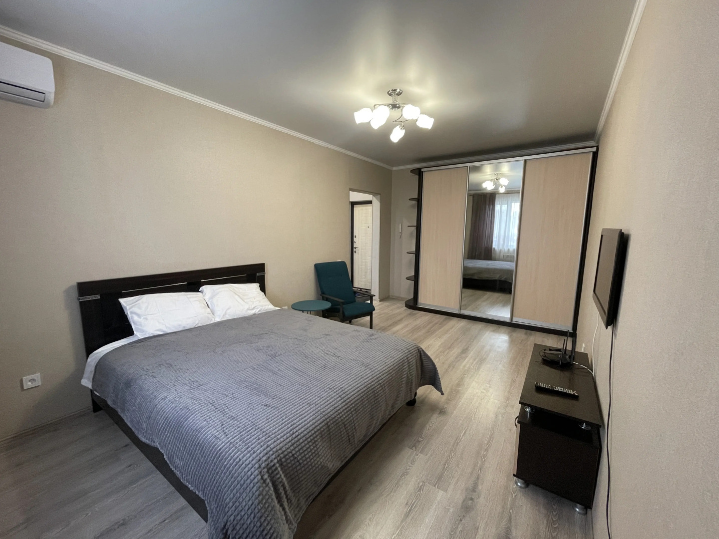 Квартира ОренРент на Дорофеева