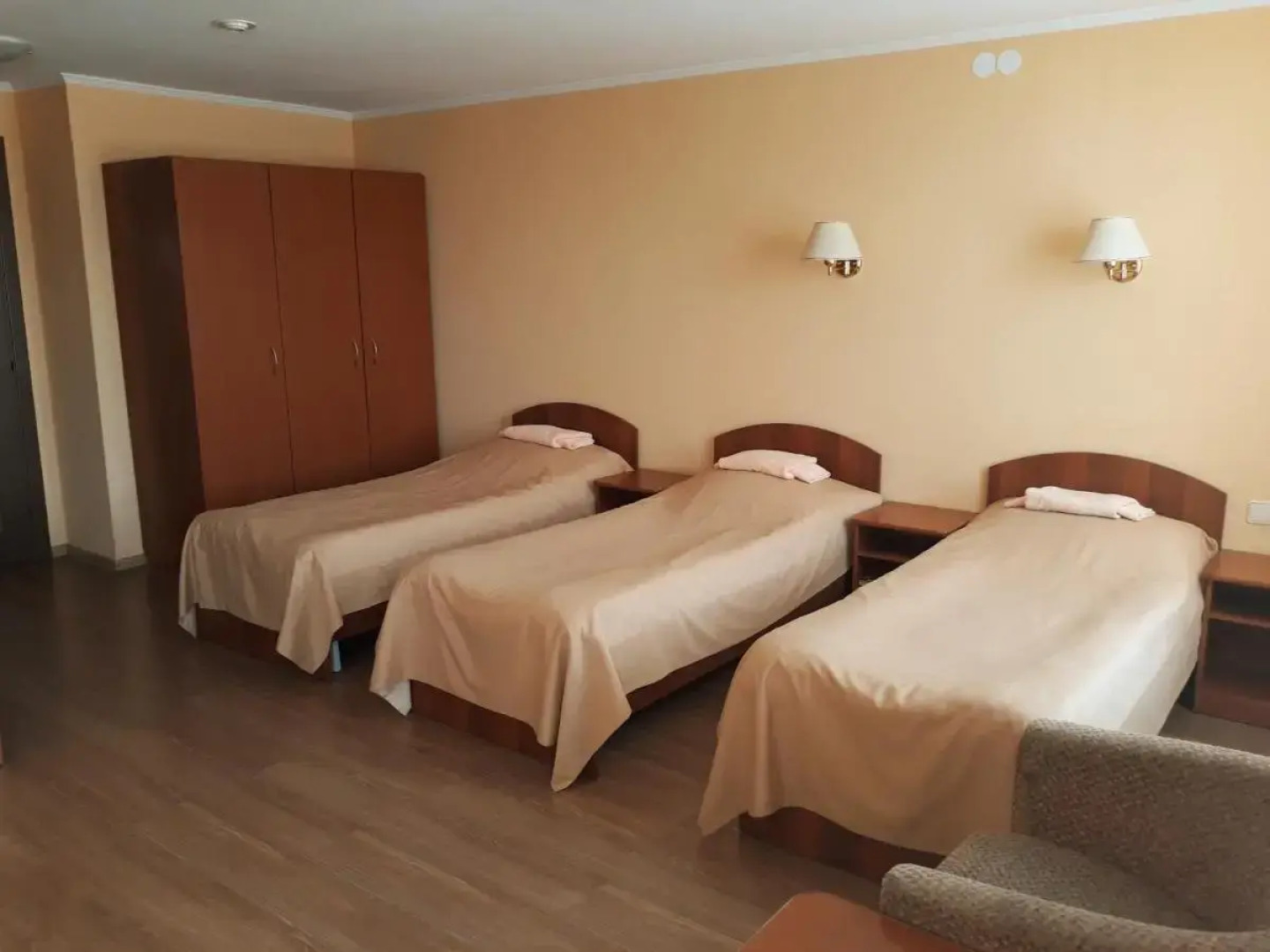 Отель Надеждинский