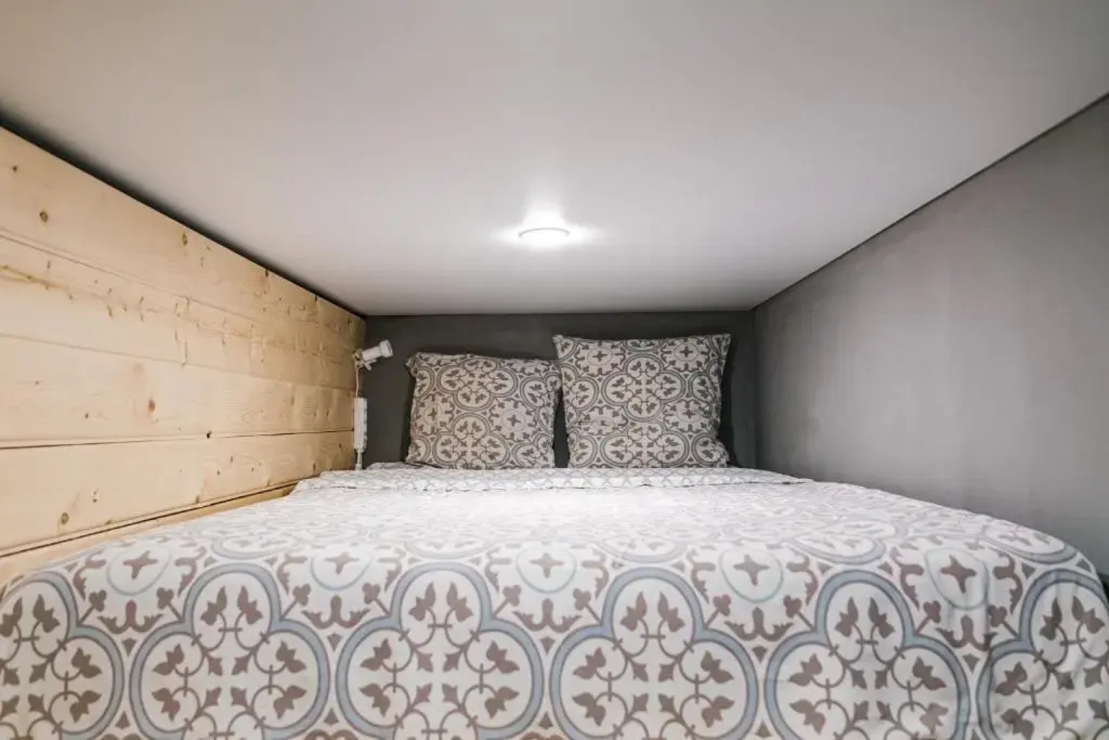 Гостевой дом с часами