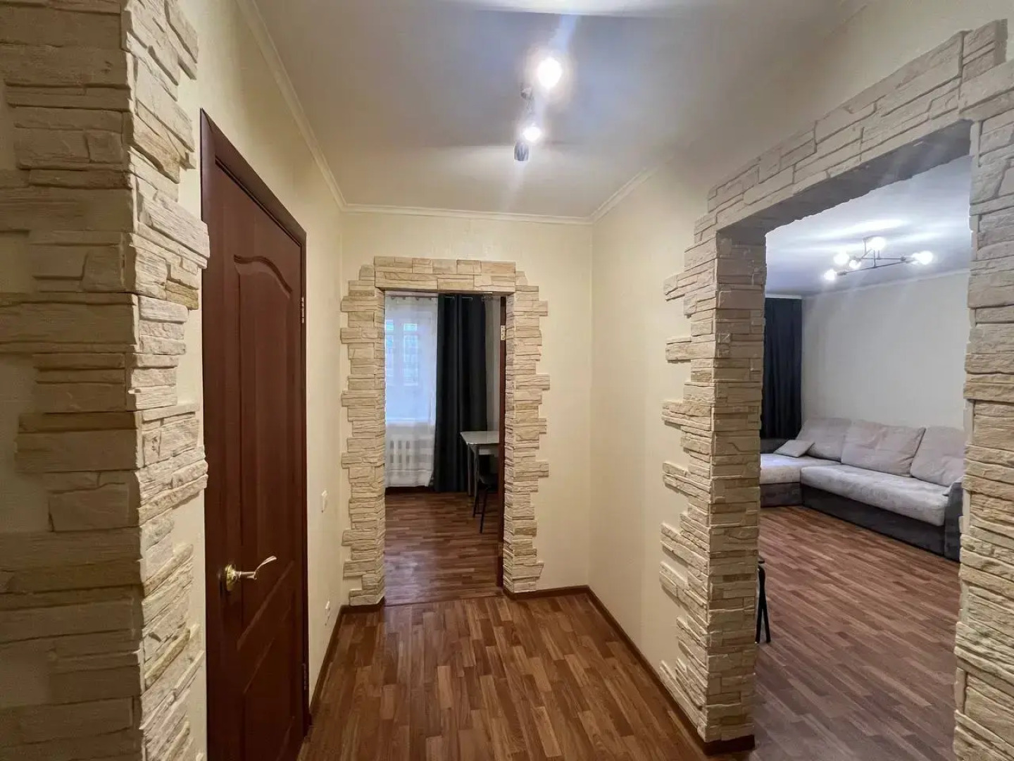 Квартира ОренРент у ТЦ Карачи