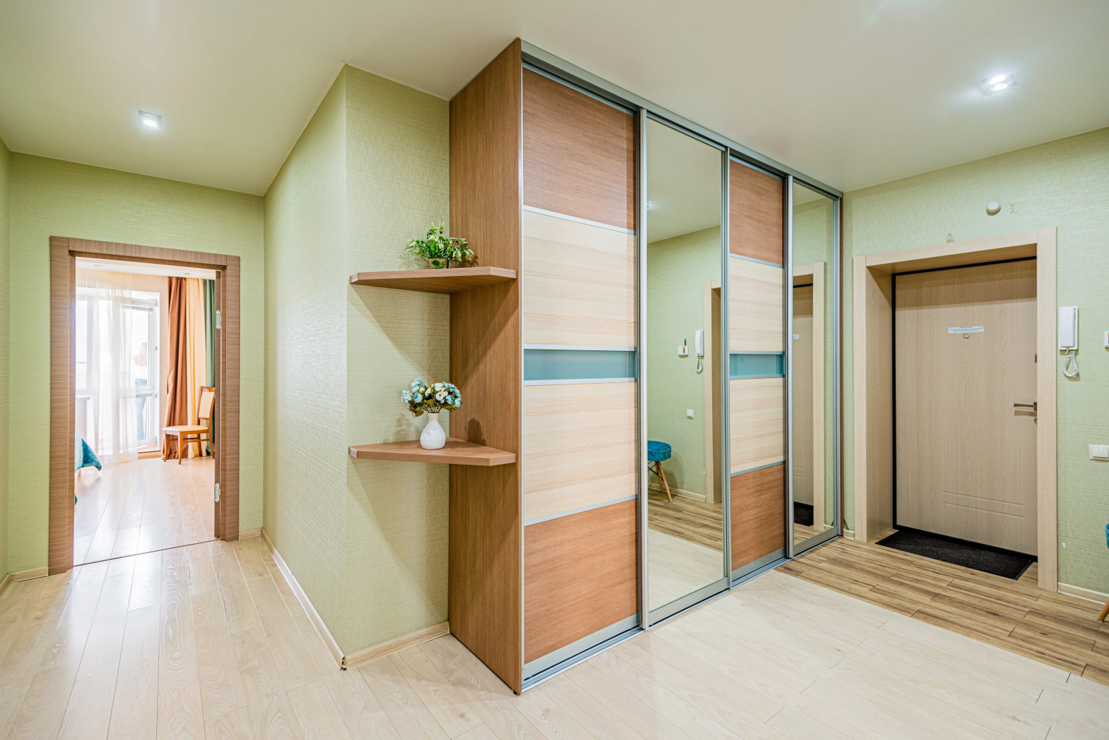 Квартира 2-к в самом центре в новом доме на Ленина 7Б от RentAp, 5 сп.мест