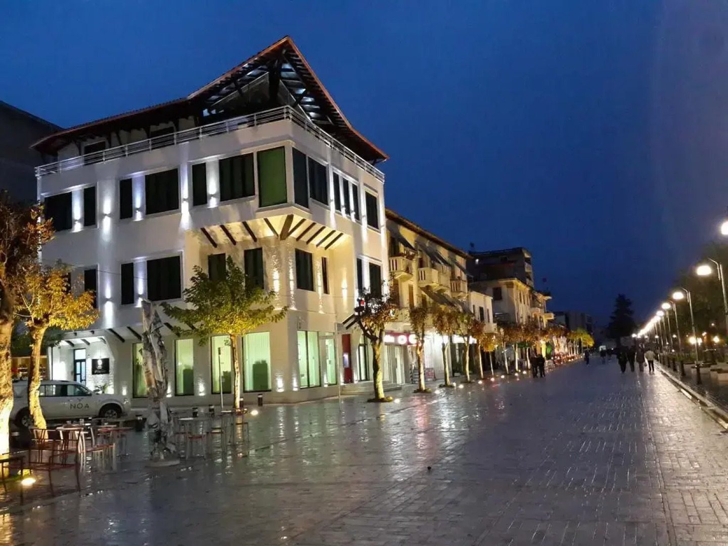 Отель Grand White City